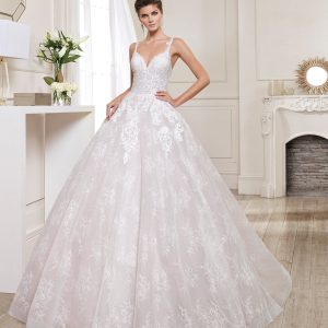 Bröllopsklänning JARY - Rosa Clará Diamond 2019