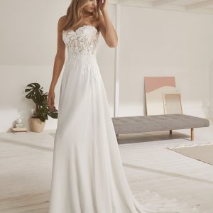 White One Omega brudklänning