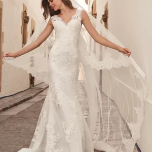 White One Saeko brudklänning