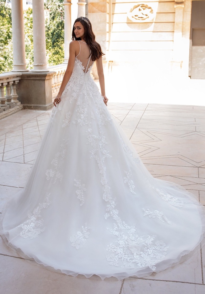 pronovias-2020-bridal-elsira-beaded-v-neck-tulle-wedding-dress_02