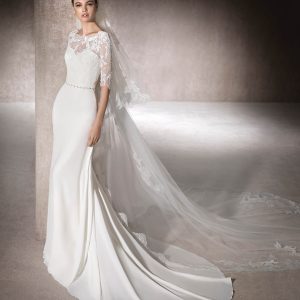 St Patrick Magda brudklänning