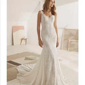 White One Orient brudklänning